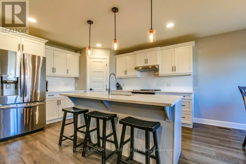146 GILMOUR DRIVE