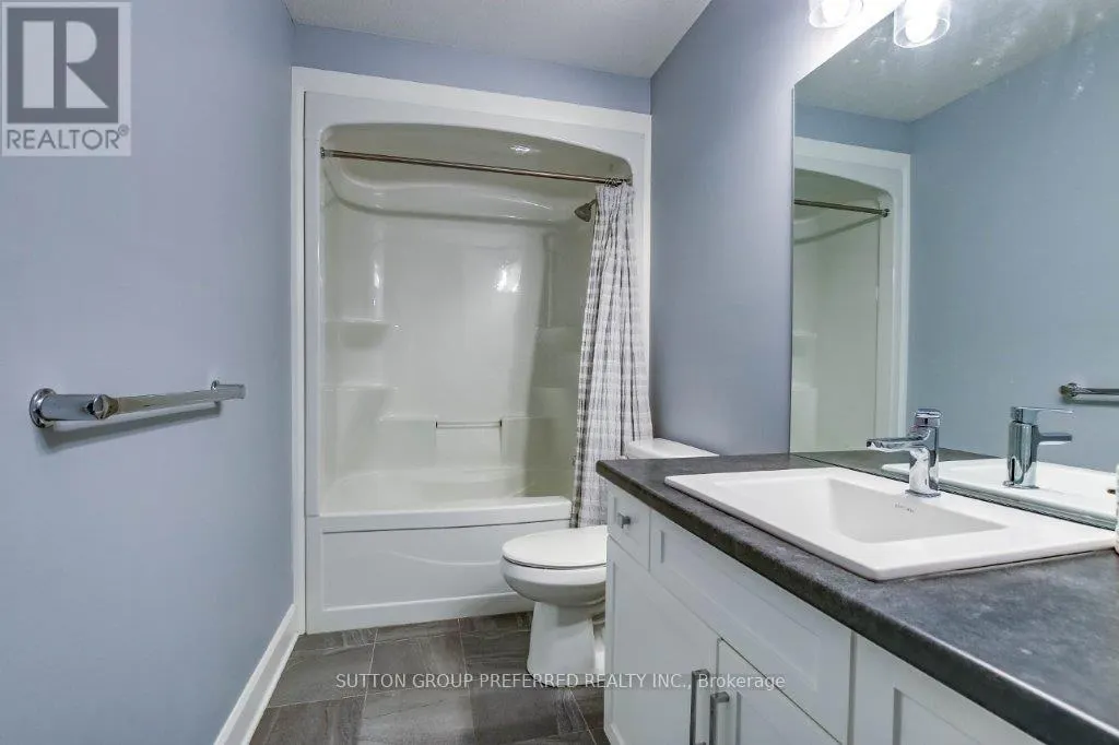146 GILMOUR DRIVE