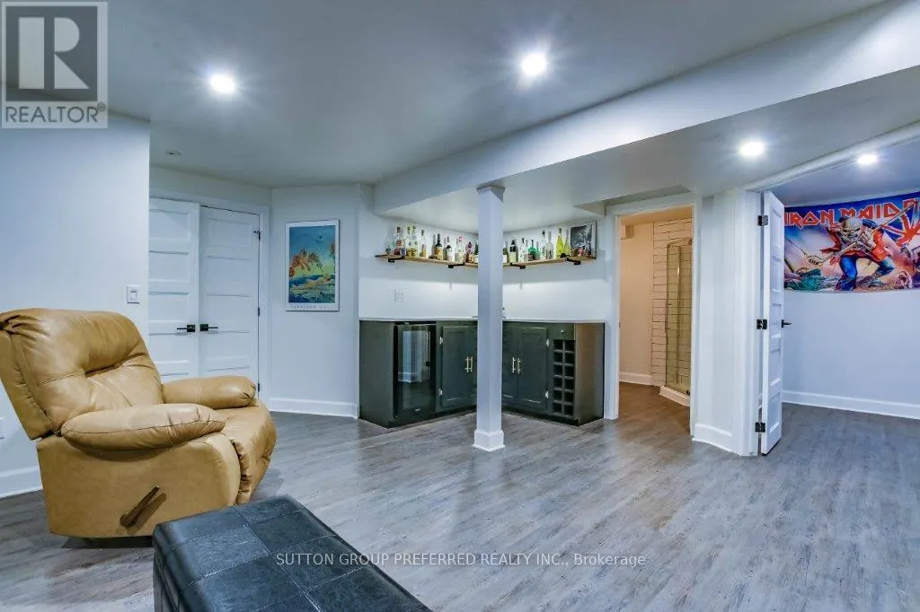 146 GILMOUR DRIVE