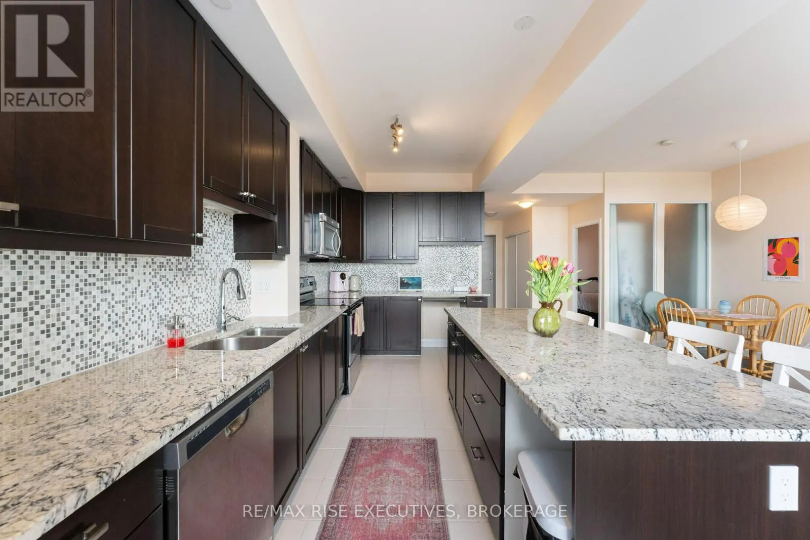 809 - 121 QUEEN STREET, #809