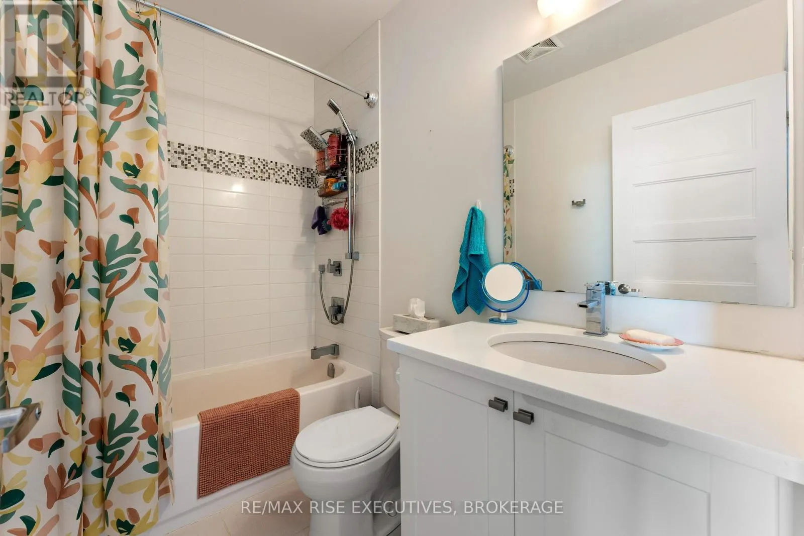 809 - 121 QUEEN STREET, #809