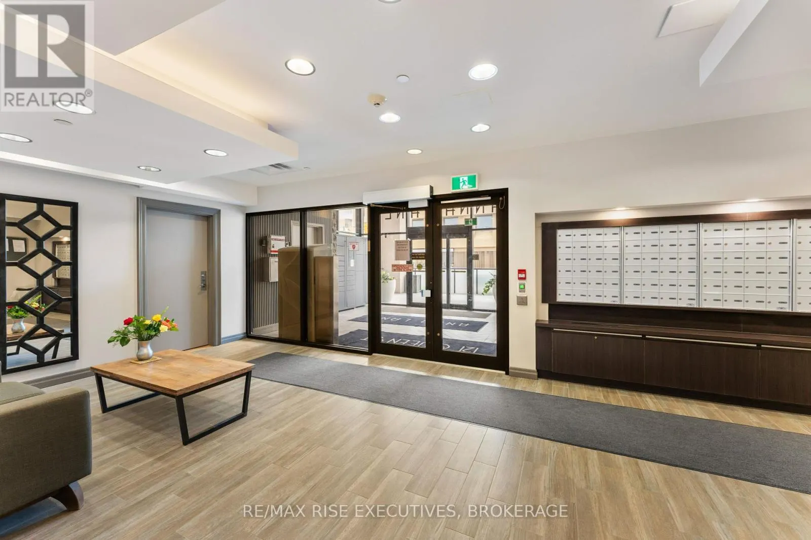 809 - 121 QUEEN STREET, #809