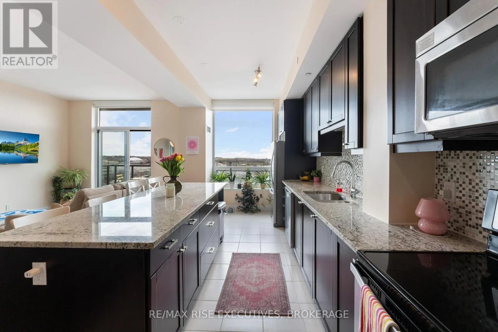 809 - 121 QUEEN STREET, #809