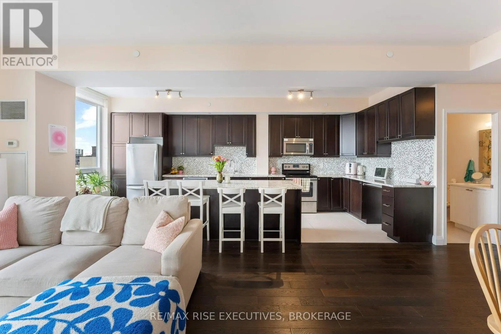 809 - 121 QUEEN STREET, #809