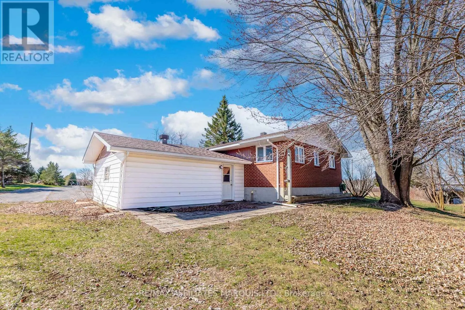 10984 COUNTY RD 2 ROAD