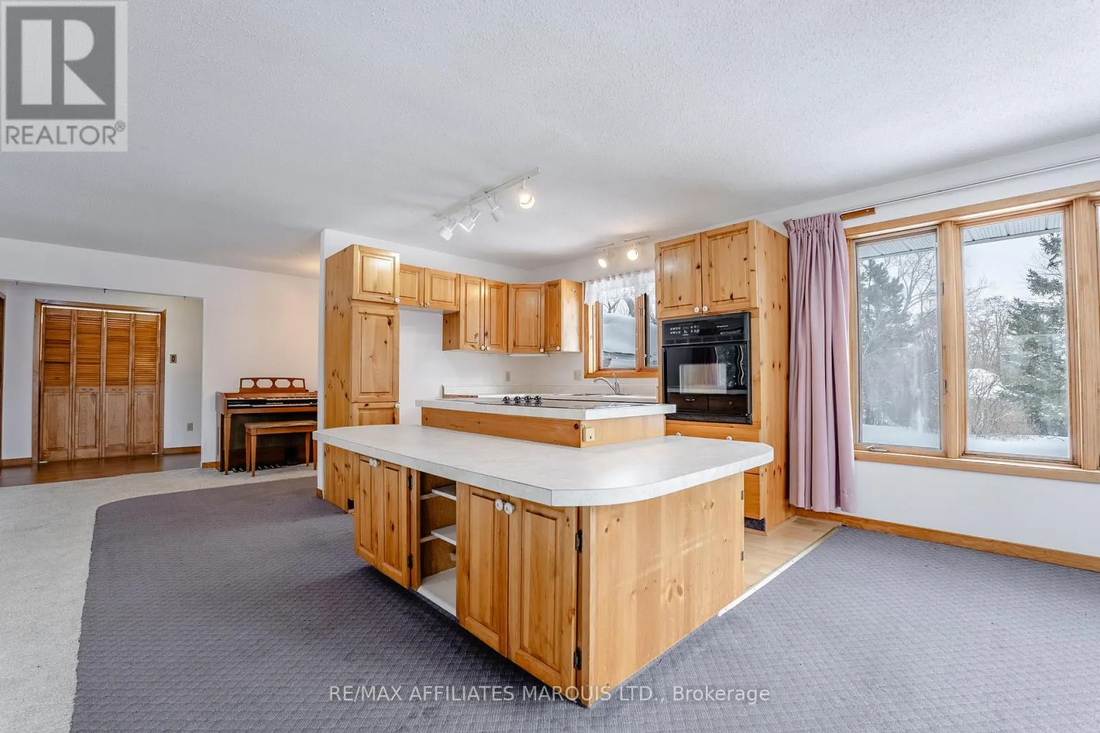 10984 COUNTY RD 2 ROAD