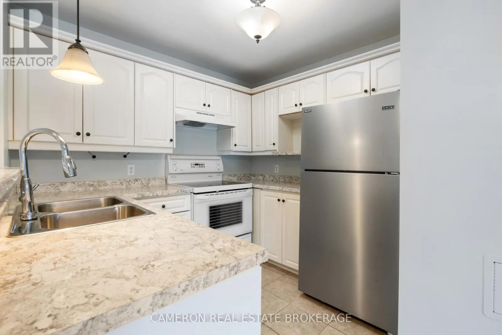 102 - 341 WATER STREET W