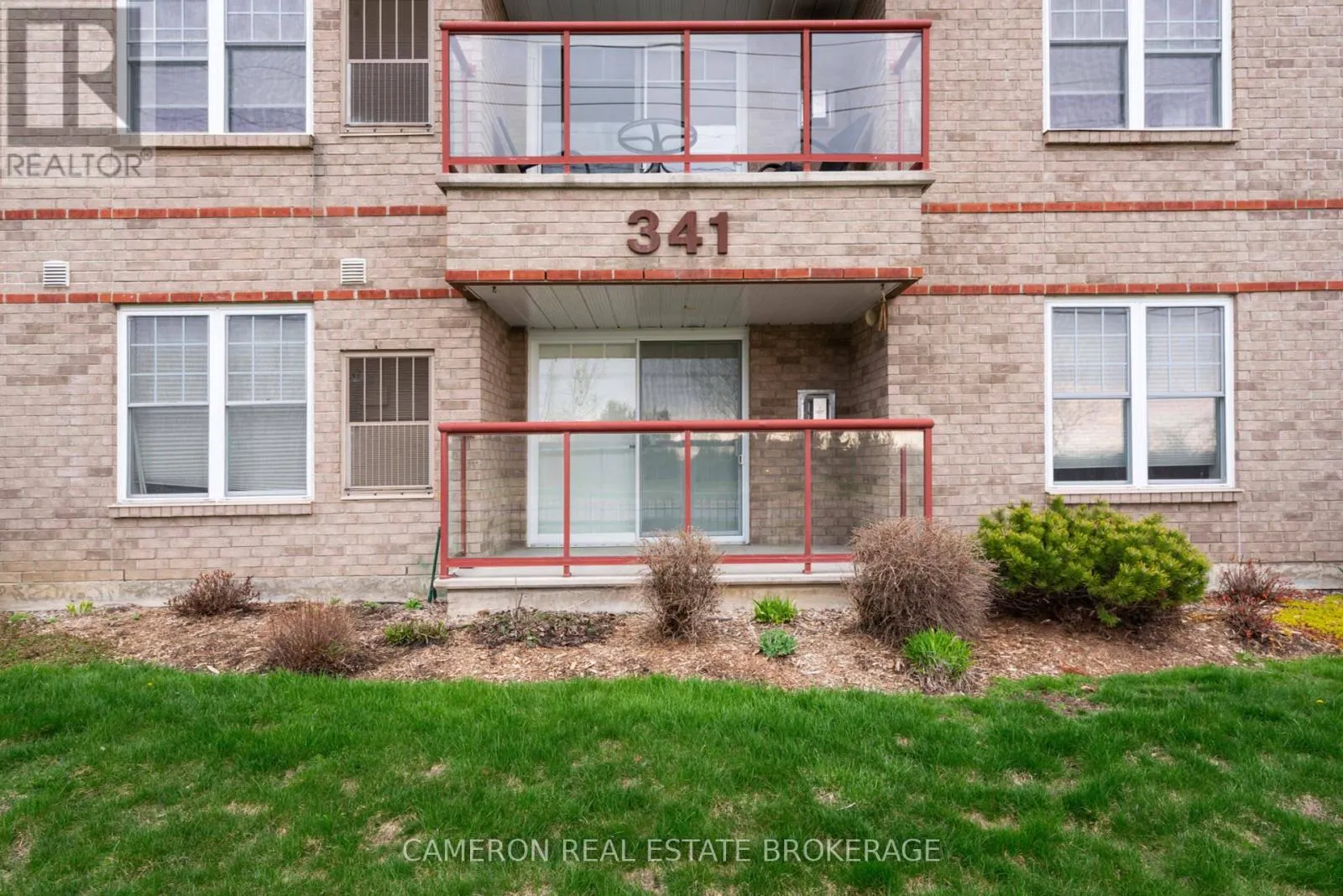 102 - 341 WATER STREET W