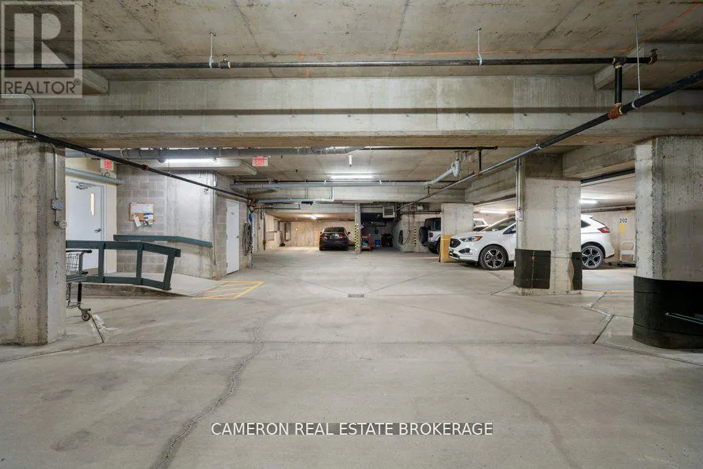 102 - 341 WATER STREET W