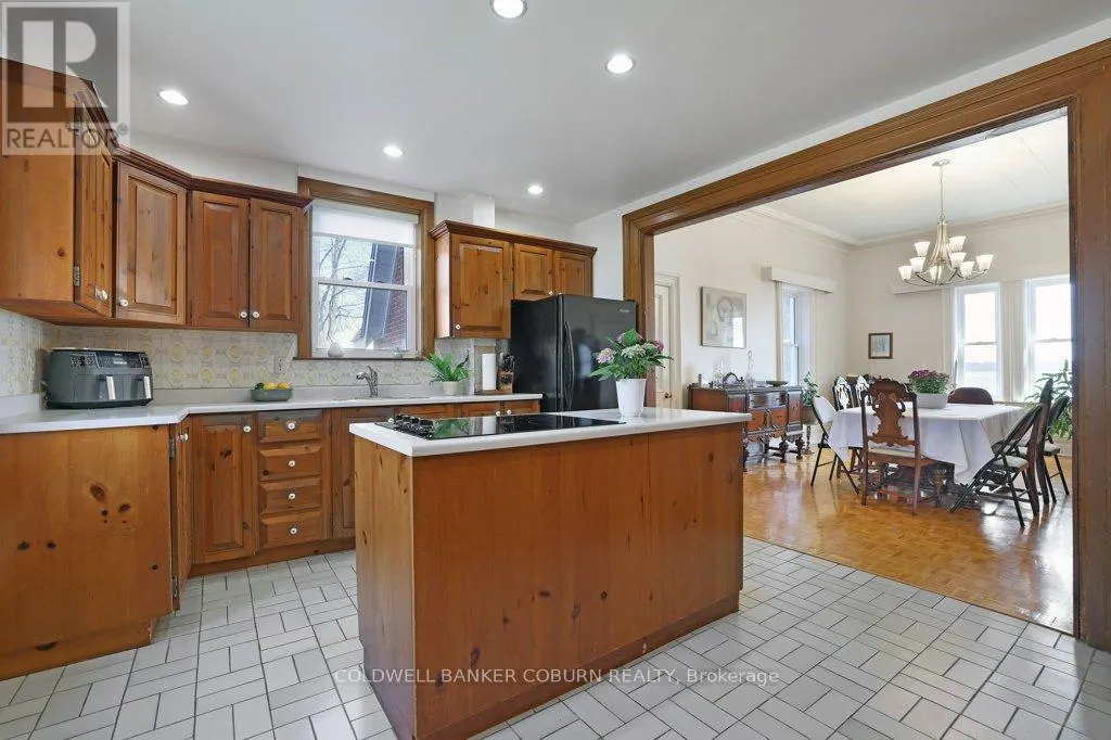 81 LAKESHORE DRIVE