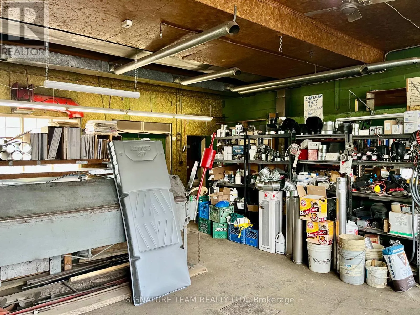 292 BONNECHERE STREET W