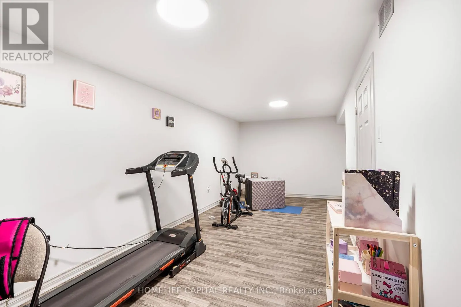 43 A NORWAY SPRUCE STREET