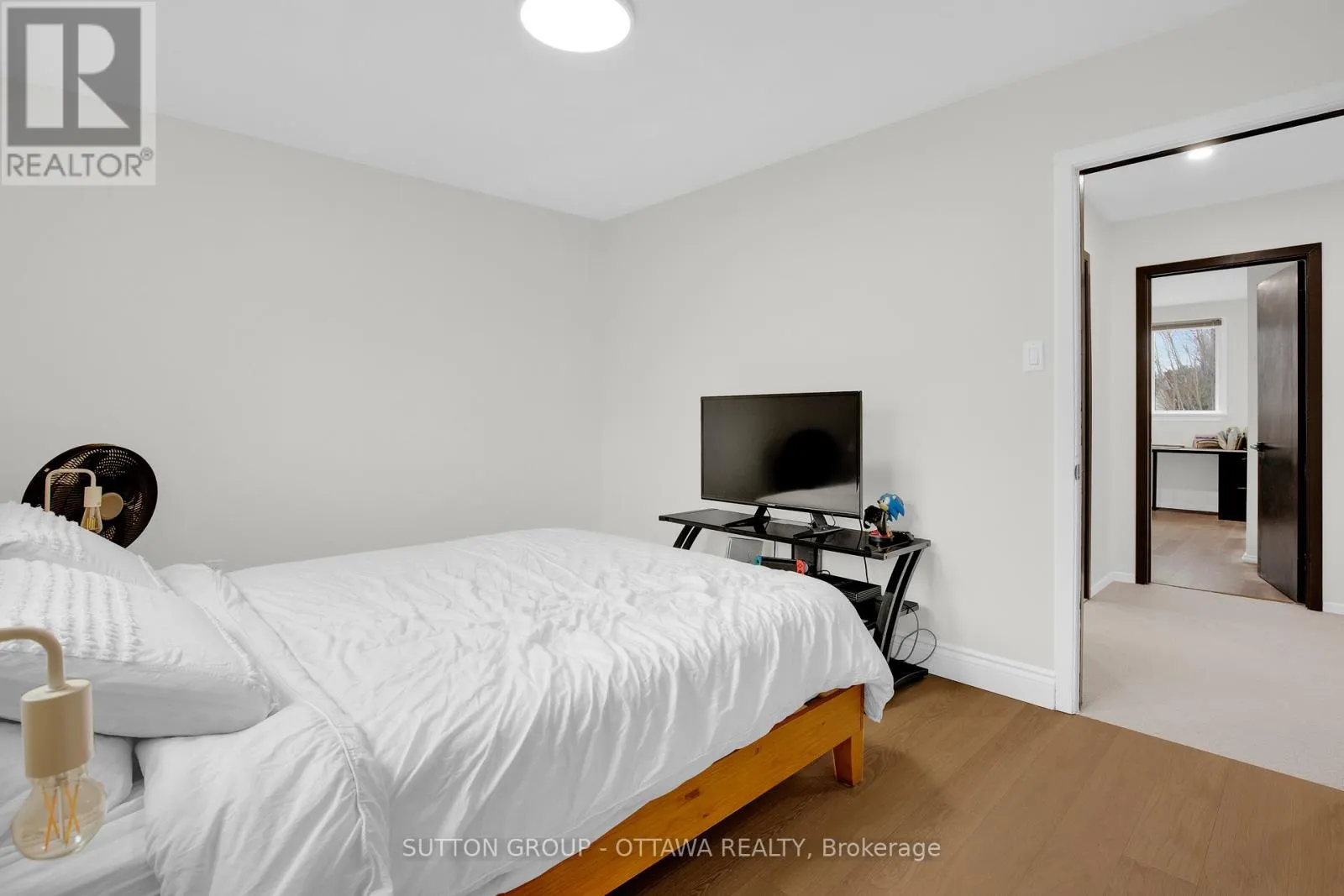 13 WEATHERWOOD CRESCENT