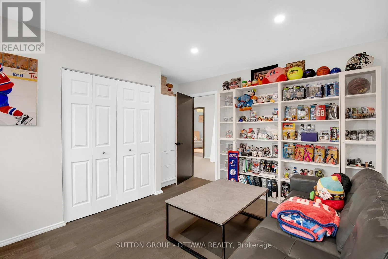 13 WEATHERWOOD CRESCENT