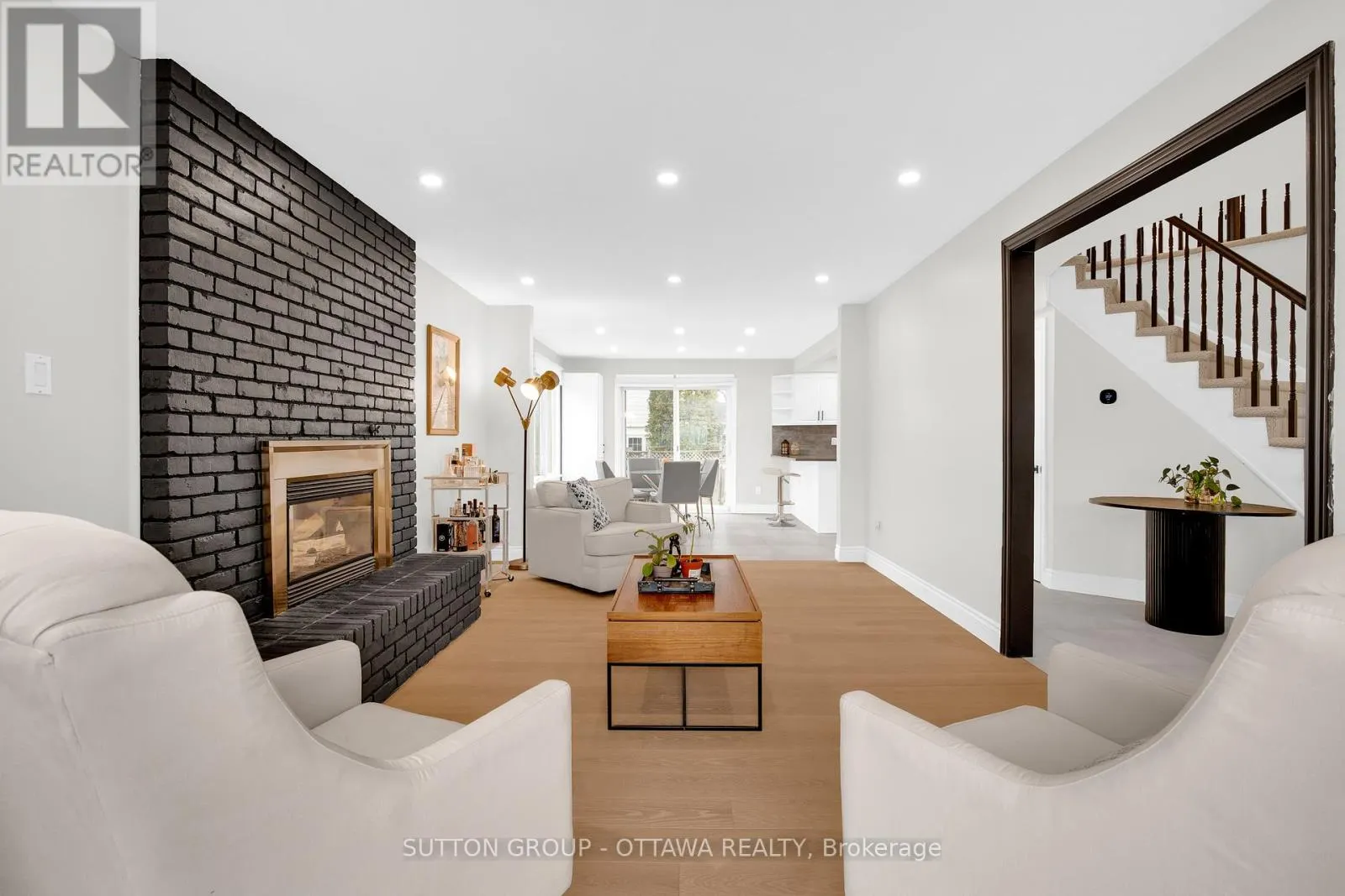 13 WEATHERWOOD CRESCENT