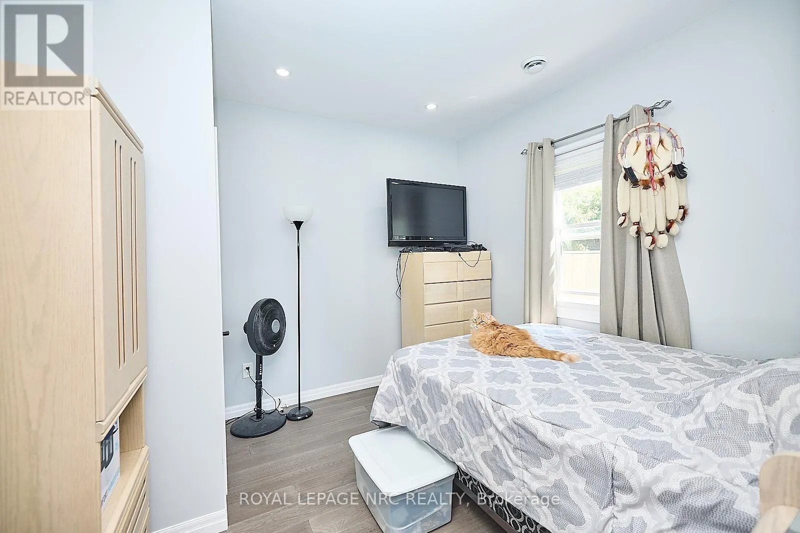 2 FAIRBURN AVENUE