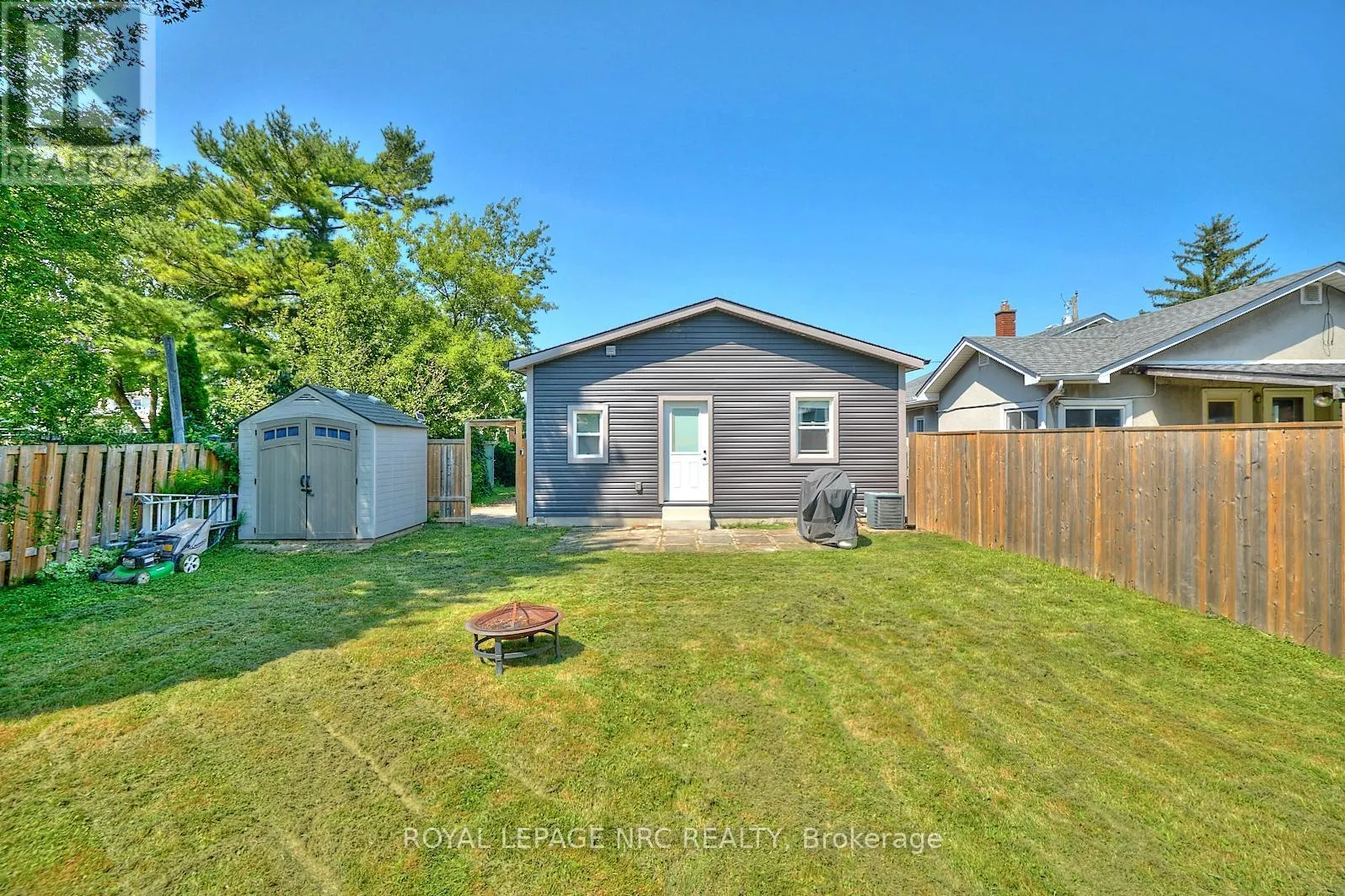2 FAIRBURN AVENUE