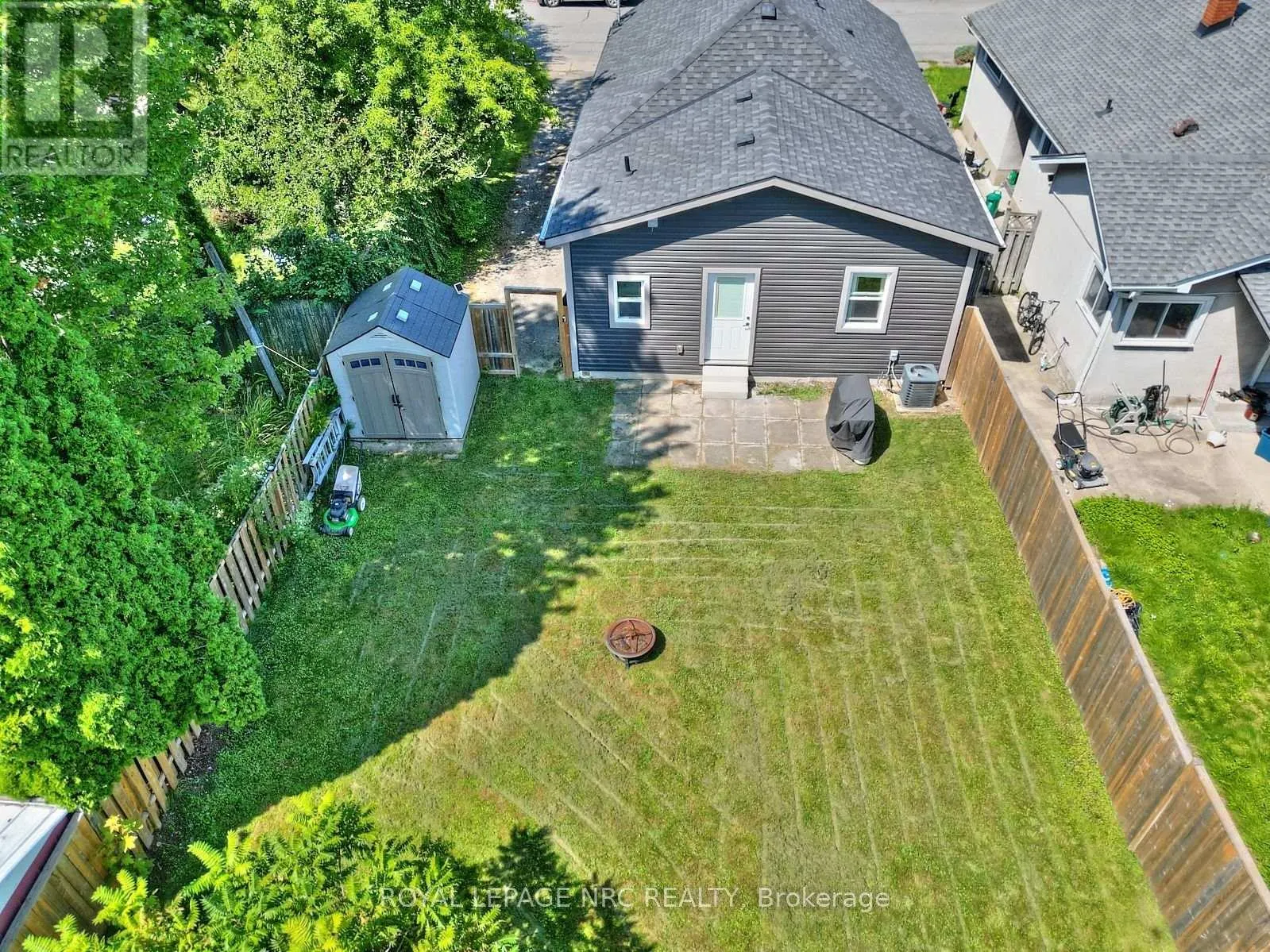 2 FAIRBURN AVENUE
