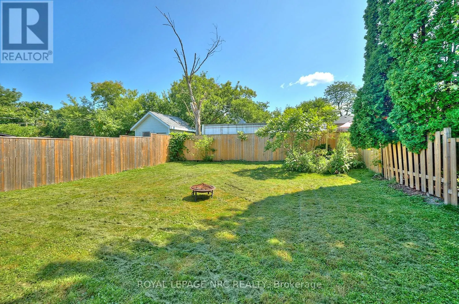 2 FAIRBURN AVENUE