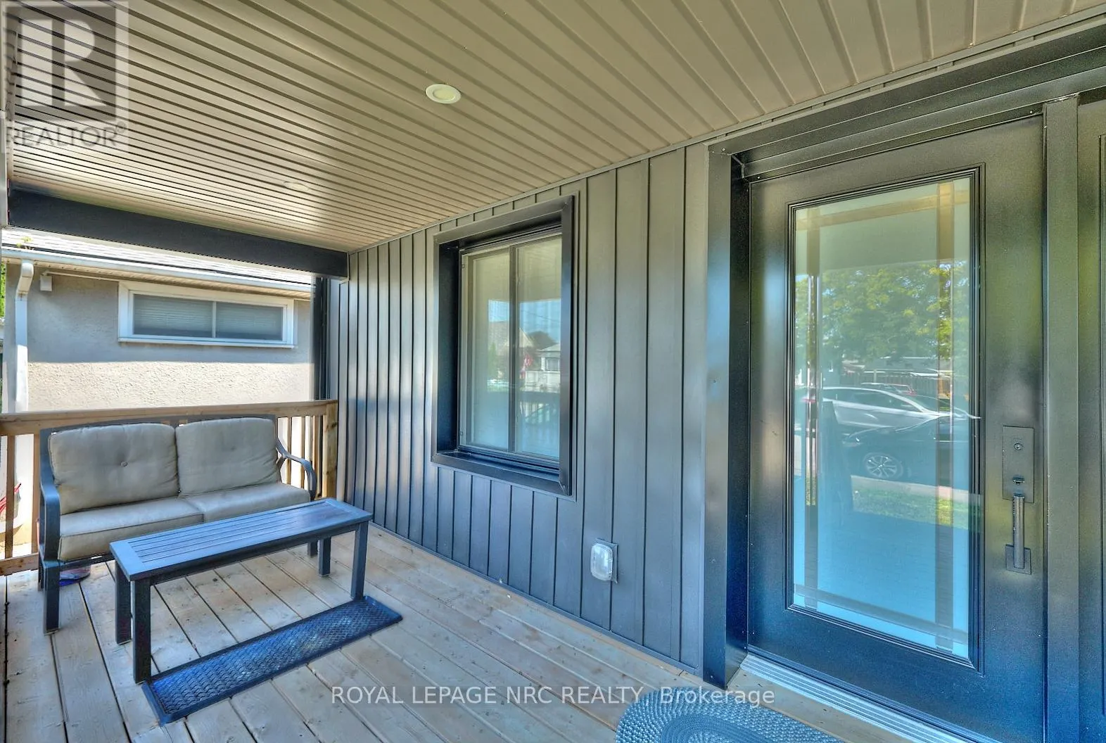 2 FAIRBURN AVENUE