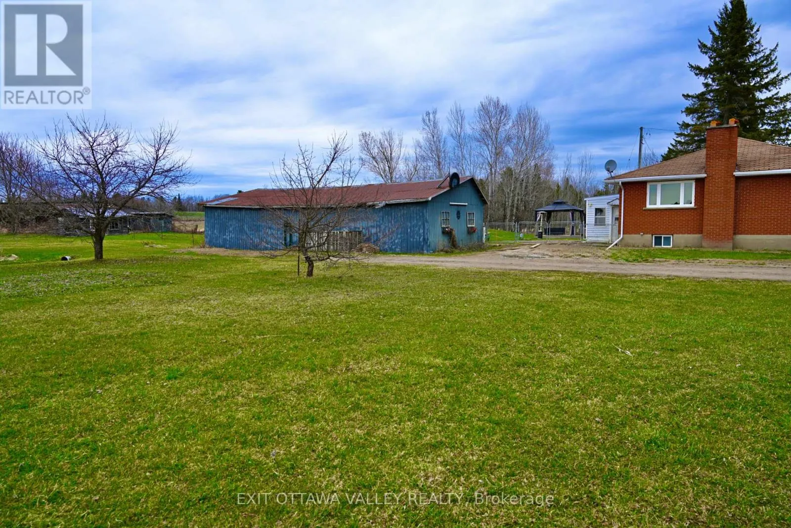2047 LAPASSE ROAD