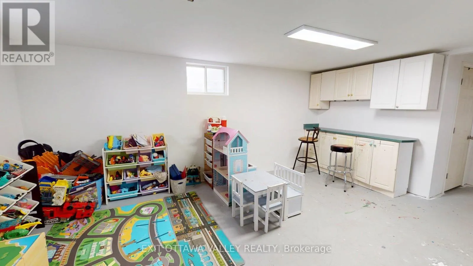 2047 LAPASSE ROAD