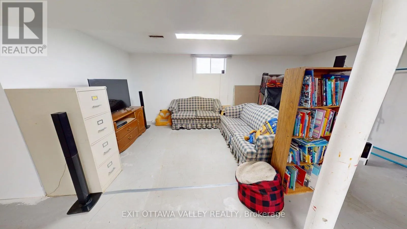 2047 LAPASSE ROAD