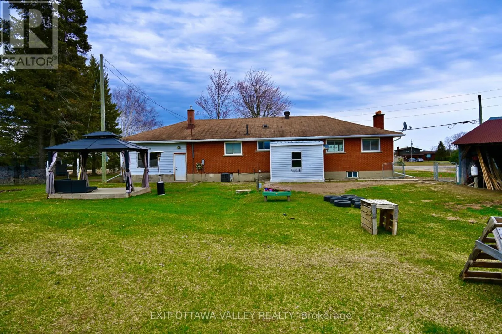 2047 LAPASSE ROAD
