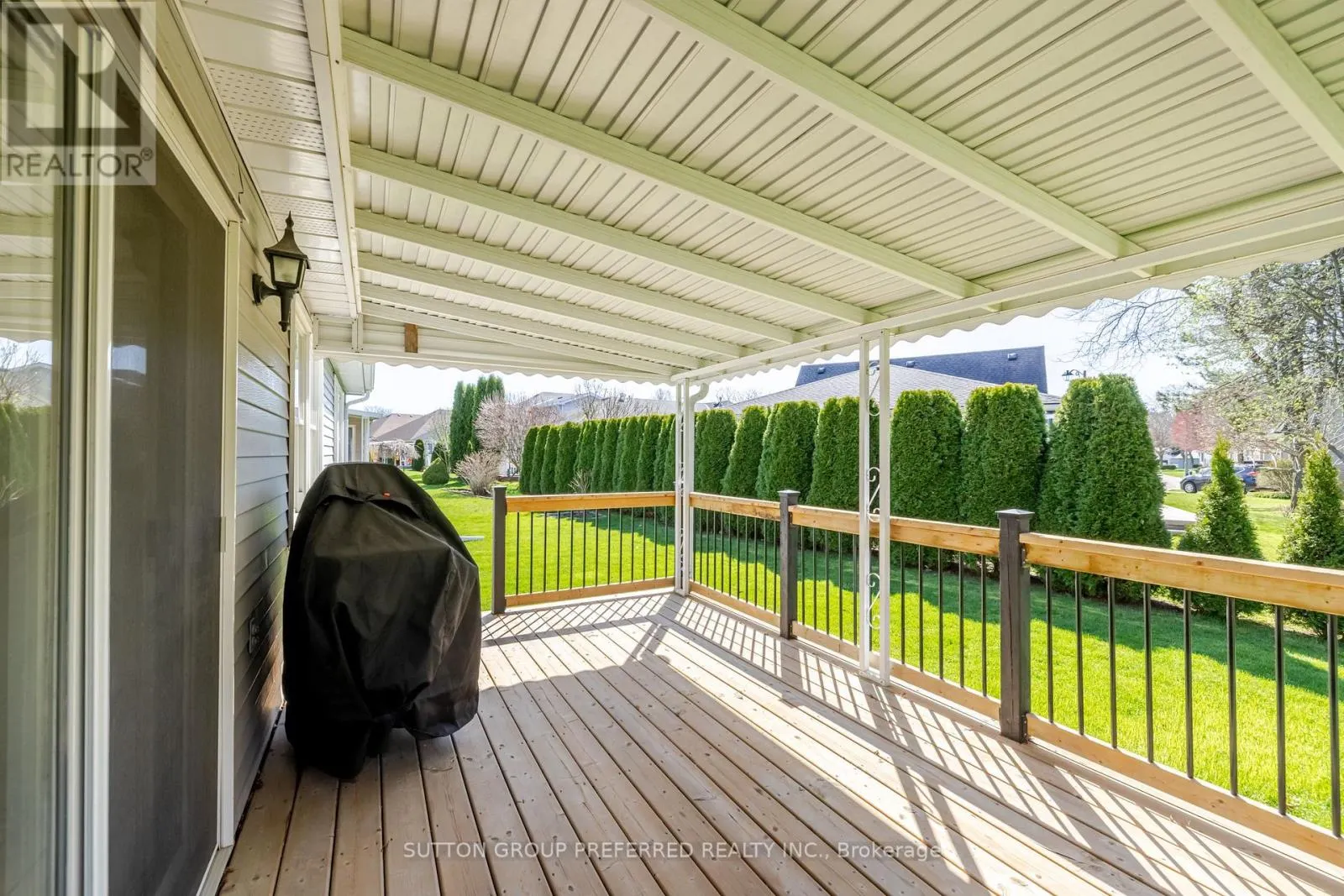 31 HAWKINS CRESCENT