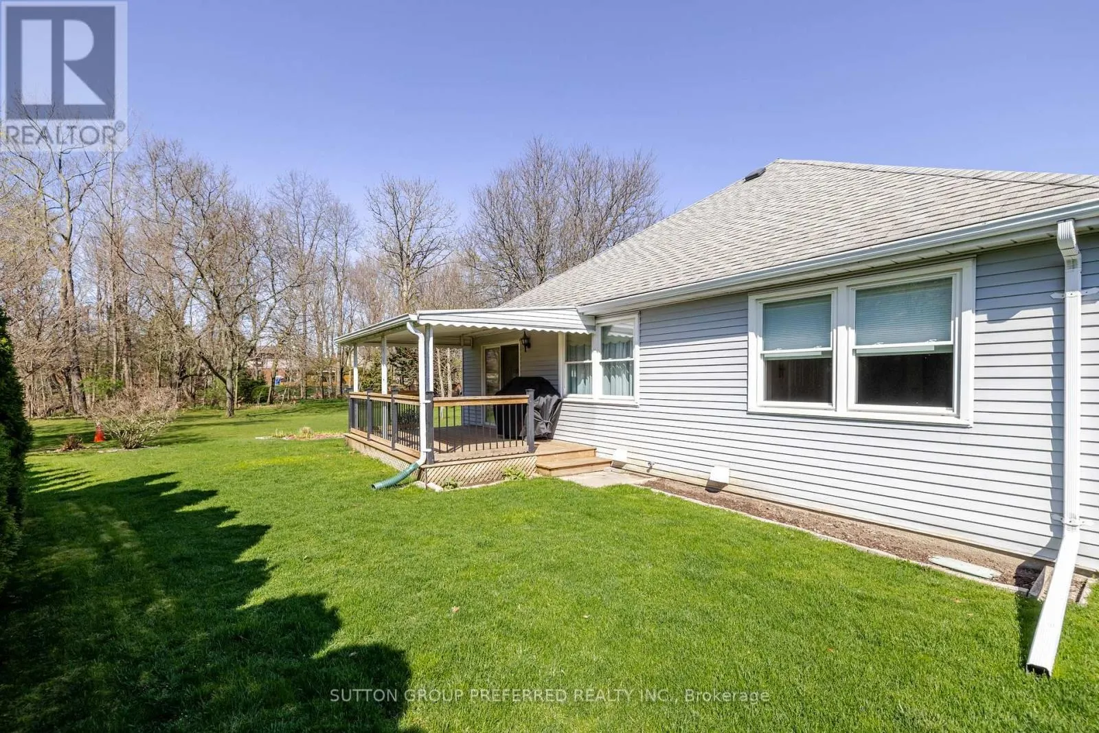 31 HAWKINS CRESCENT