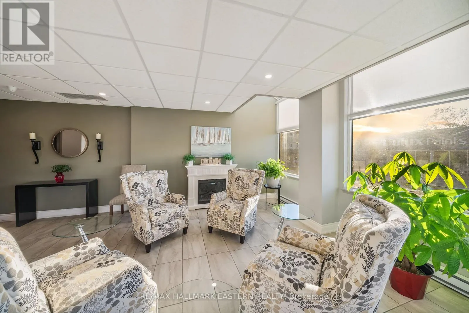 502 - 2 GEORGE STREET N, #502