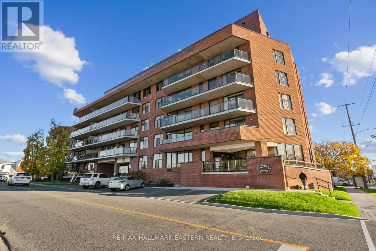 502 - 2 GEORGE STREET N, #502