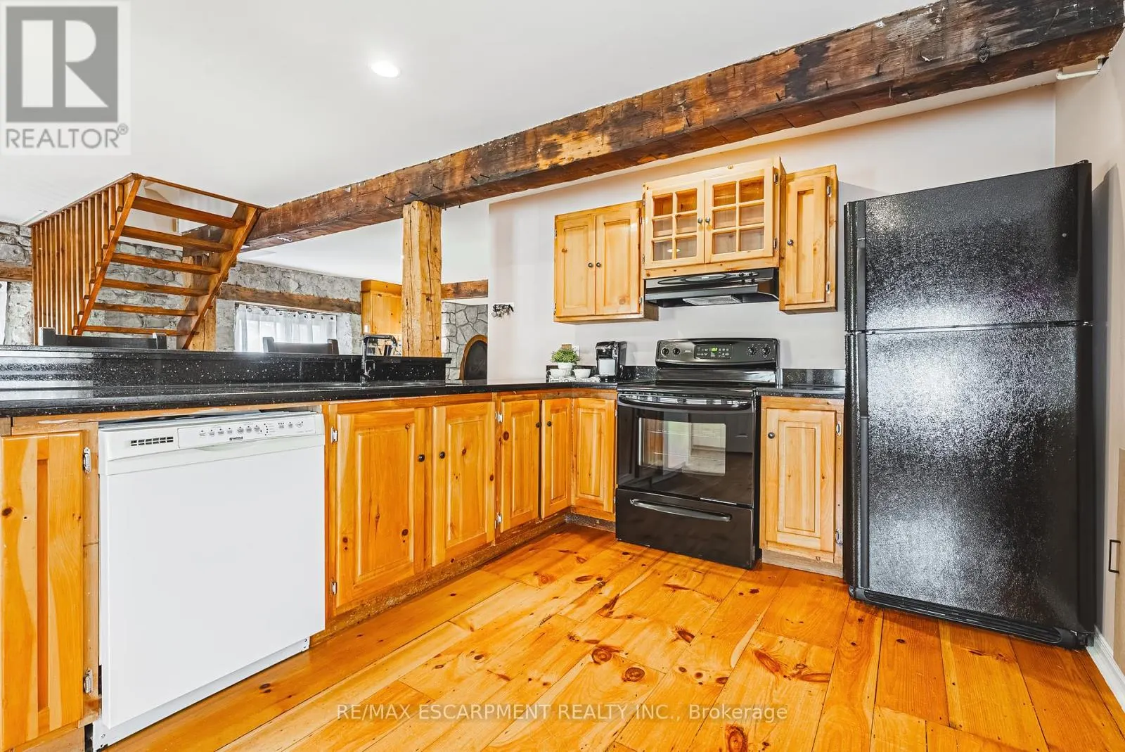 110 FREELTON ROAD