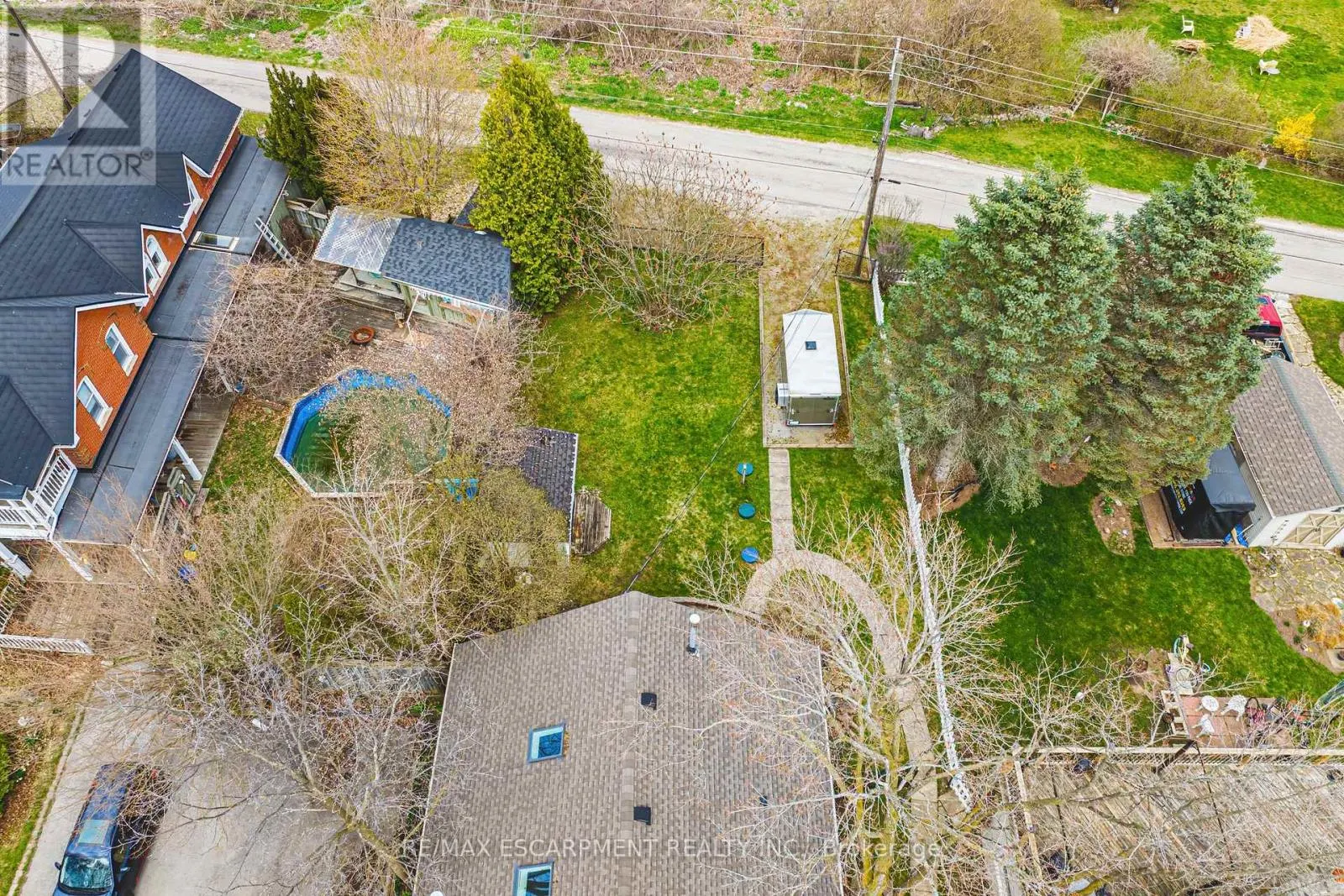 110 FREELTON ROAD