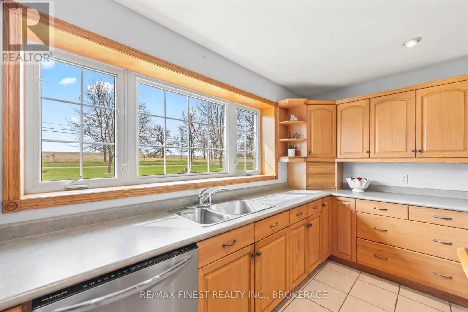 2800 FRONT ROAD