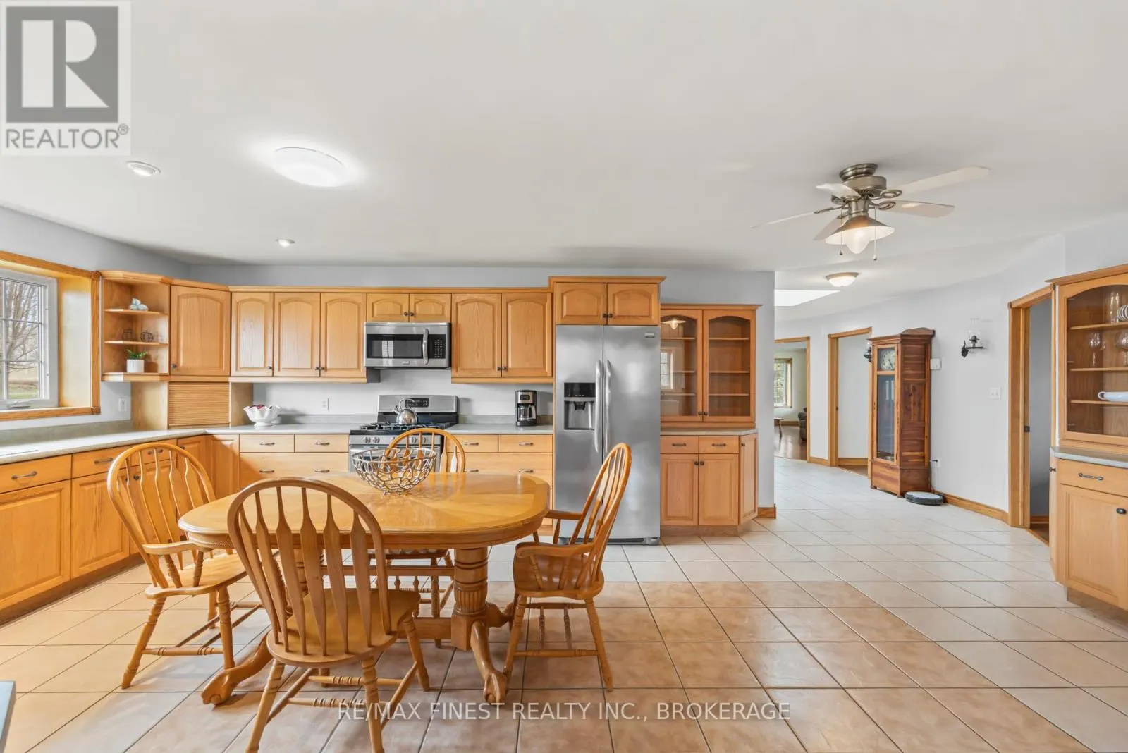 2800 FRONT ROAD