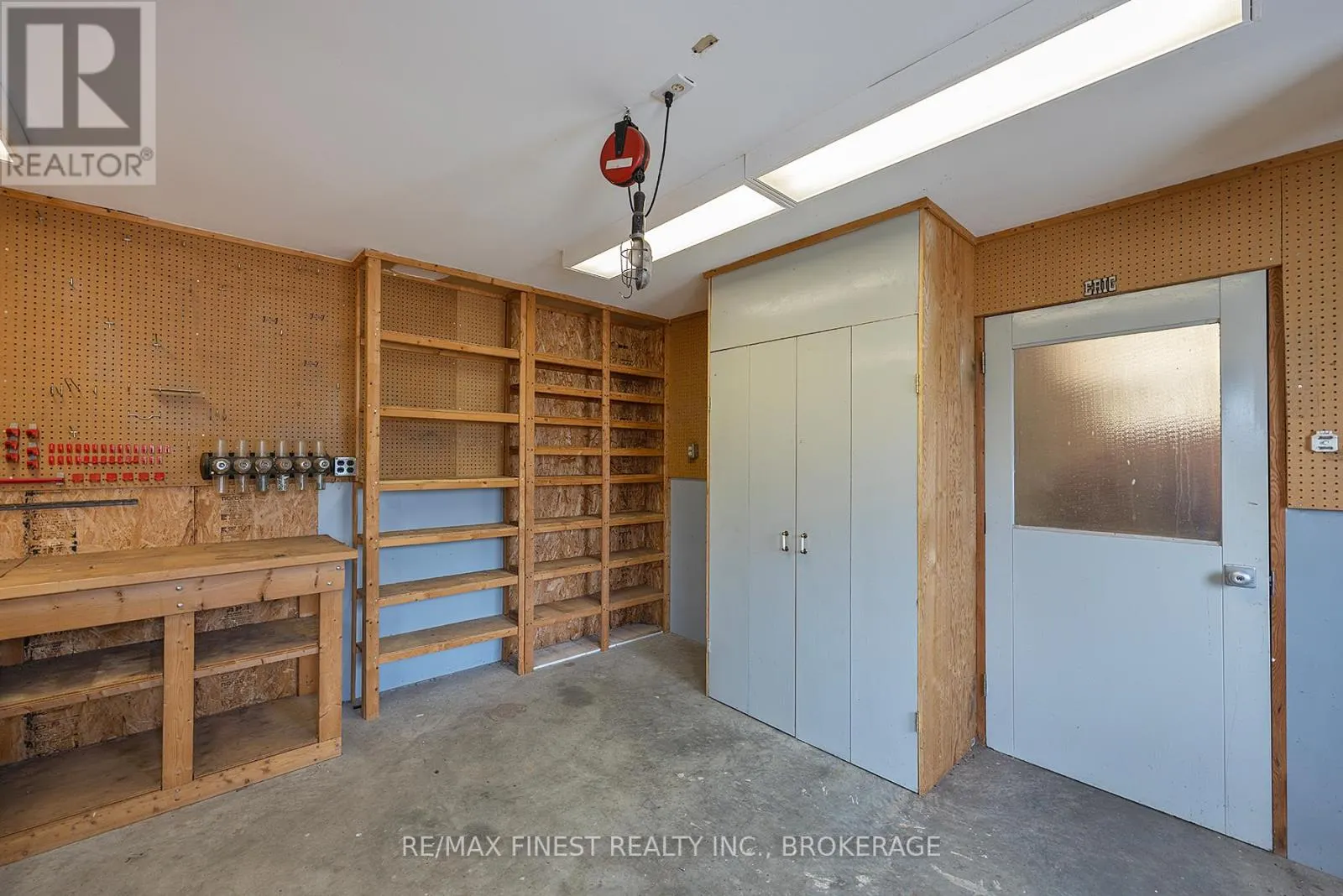 2800 FRONT ROAD