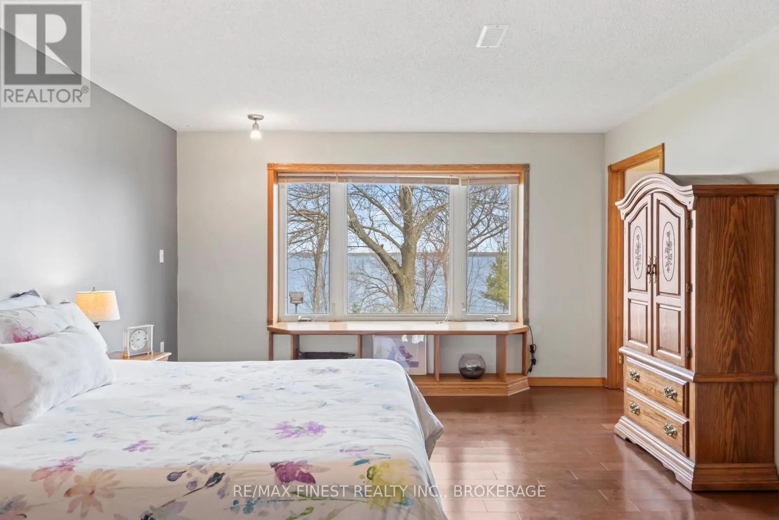 2800 FRONT ROAD