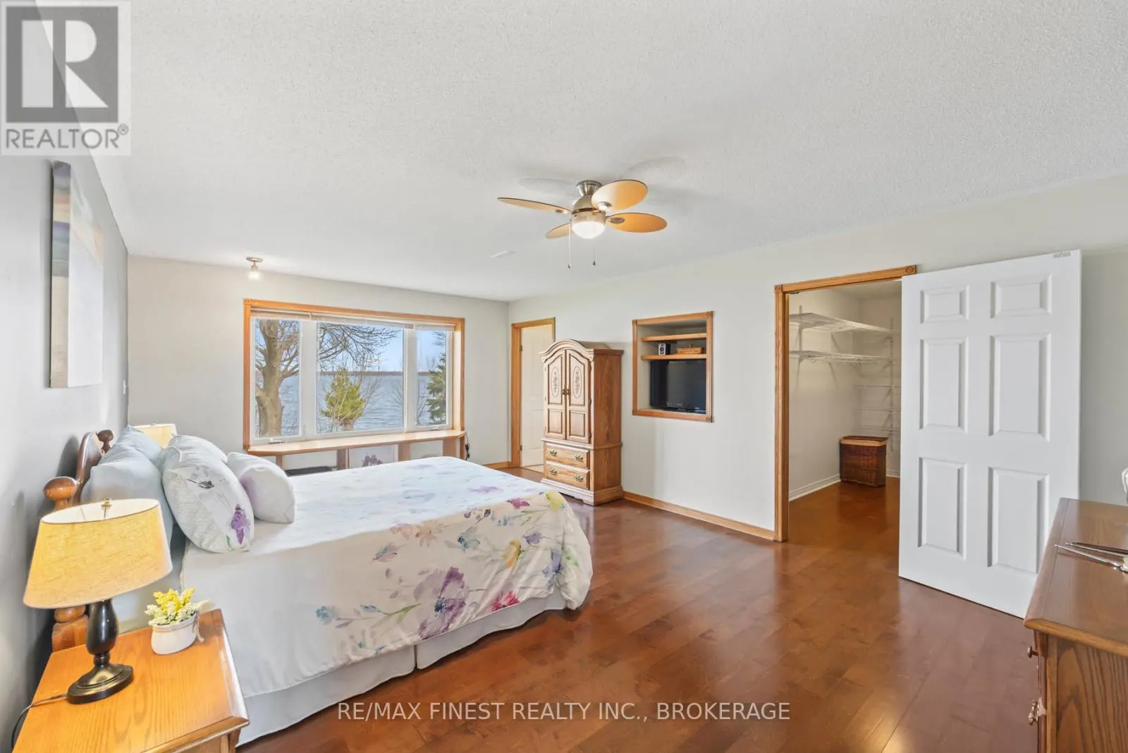 2800 FRONT ROAD