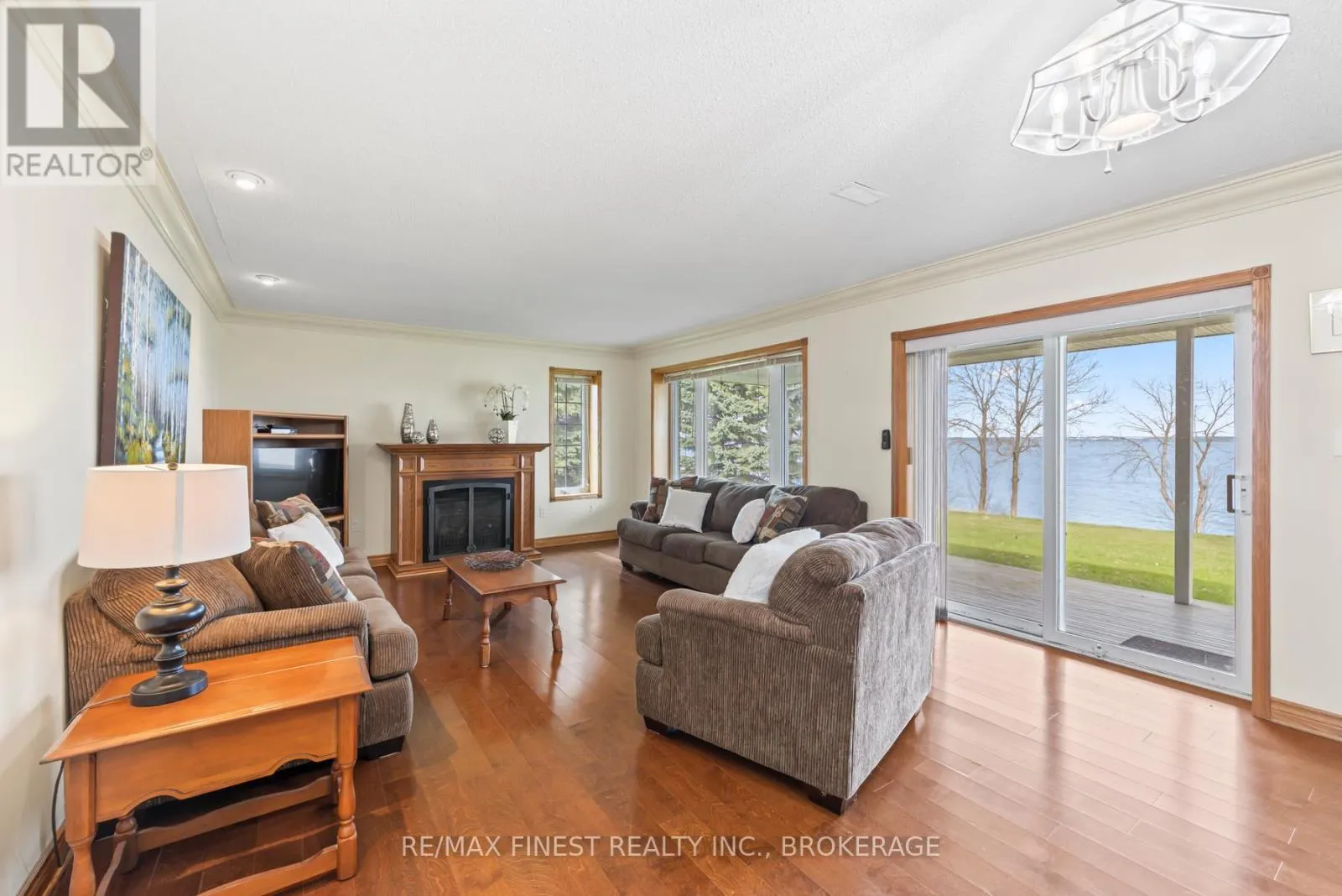 2800 FRONT ROAD