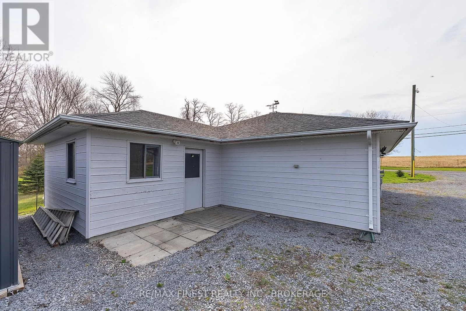 2800 FRONT ROAD