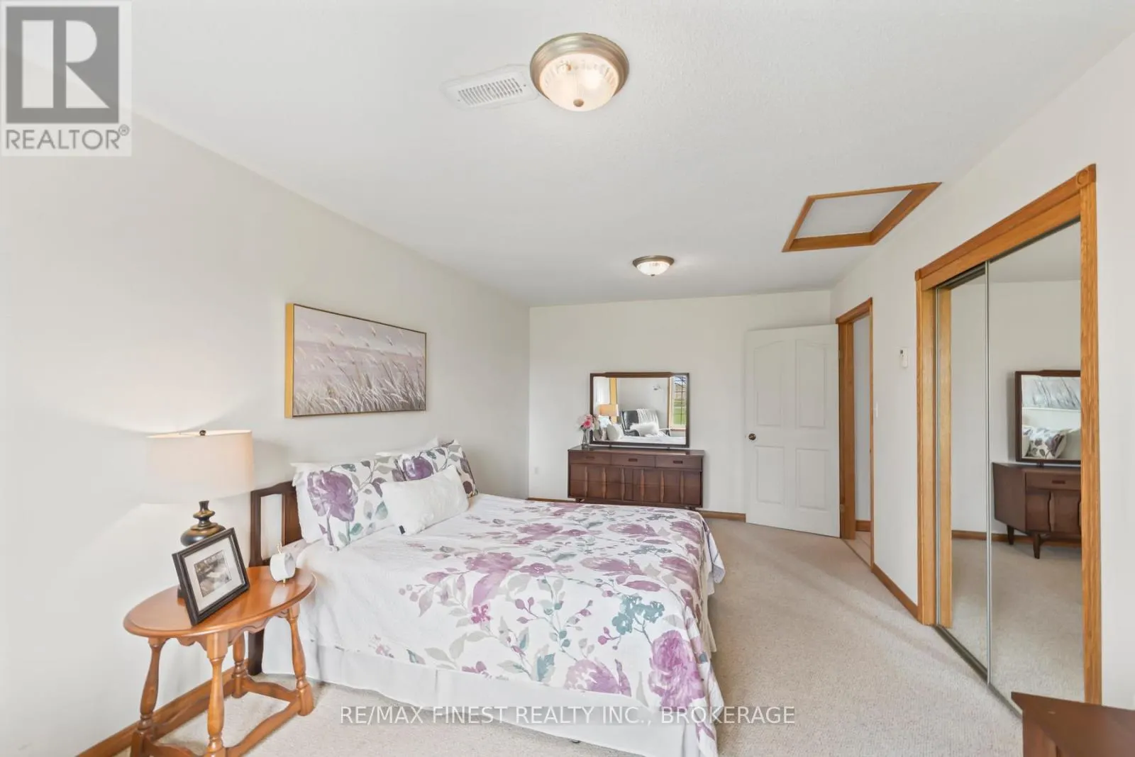 2800 FRONT ROAD