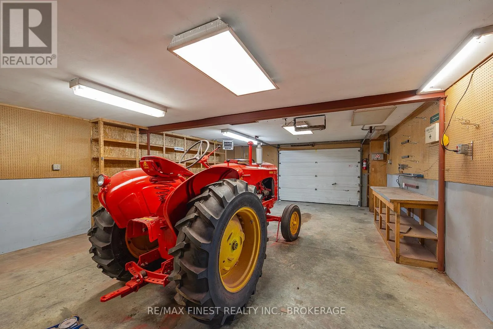 2800 FRONT ROAD