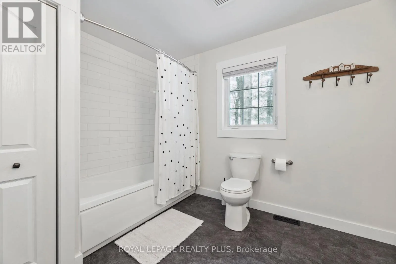 16 BLACK BEAR DRIVE