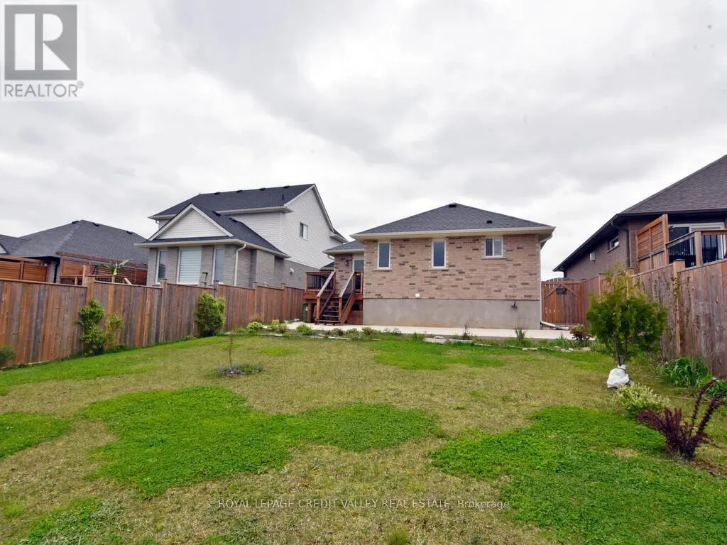 20 FOX HOLLOW COURT