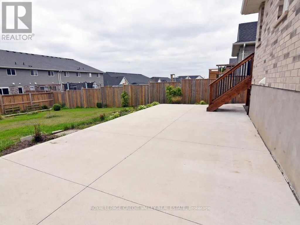 20 FOX HOLLOW COURT