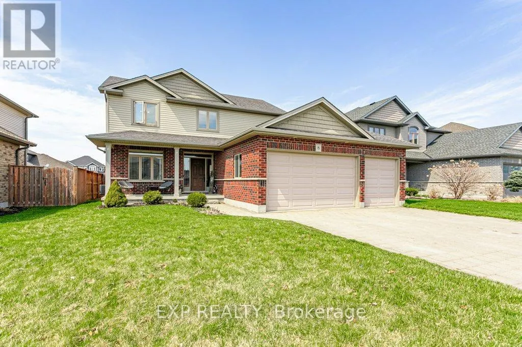8 OLIVER CRESCENT