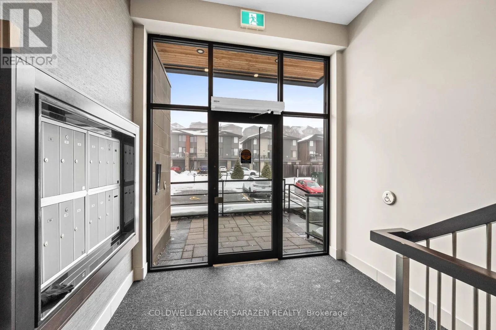 104 - 160 BOUNDSTONE WAY