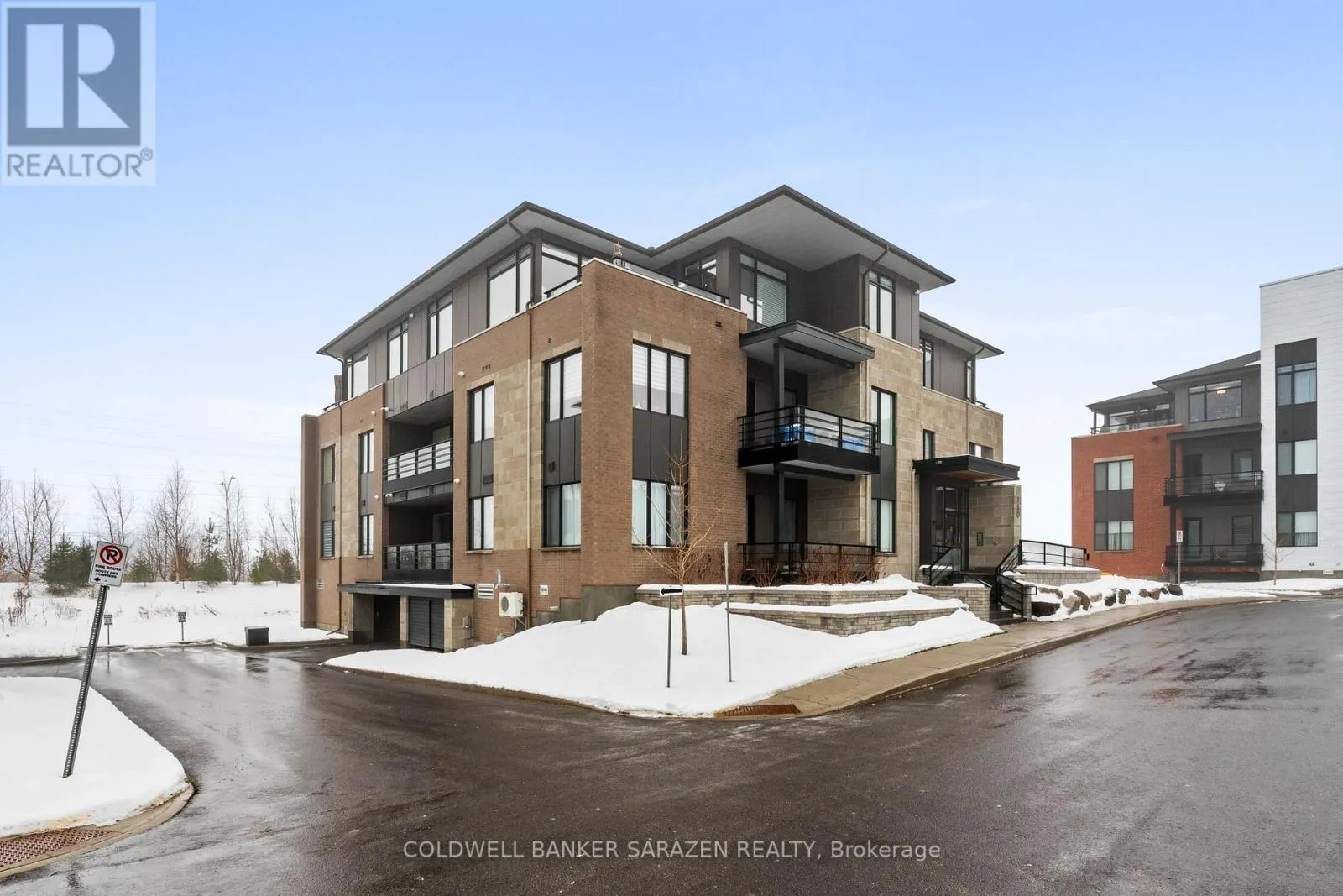104 - 160 BOUNDSTONE WAY