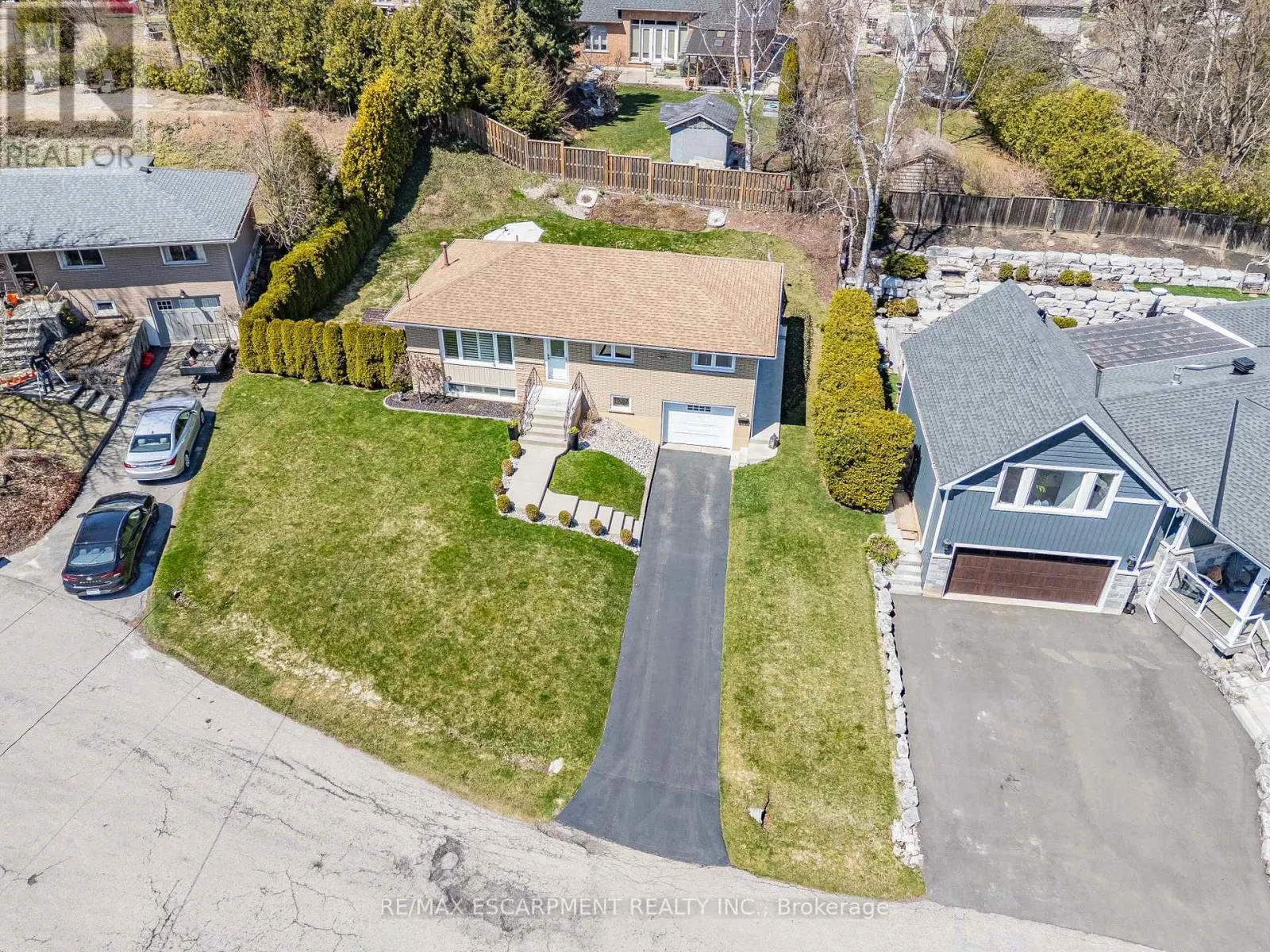 77 HILL CREST